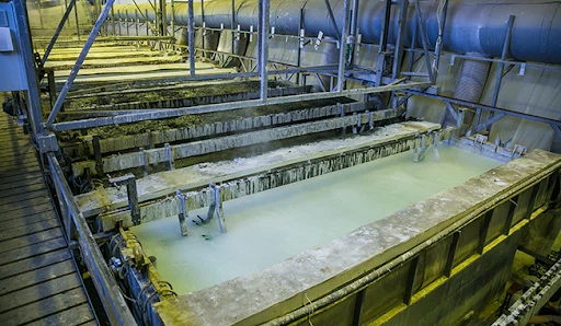 Titanium plate pickling and degreasing